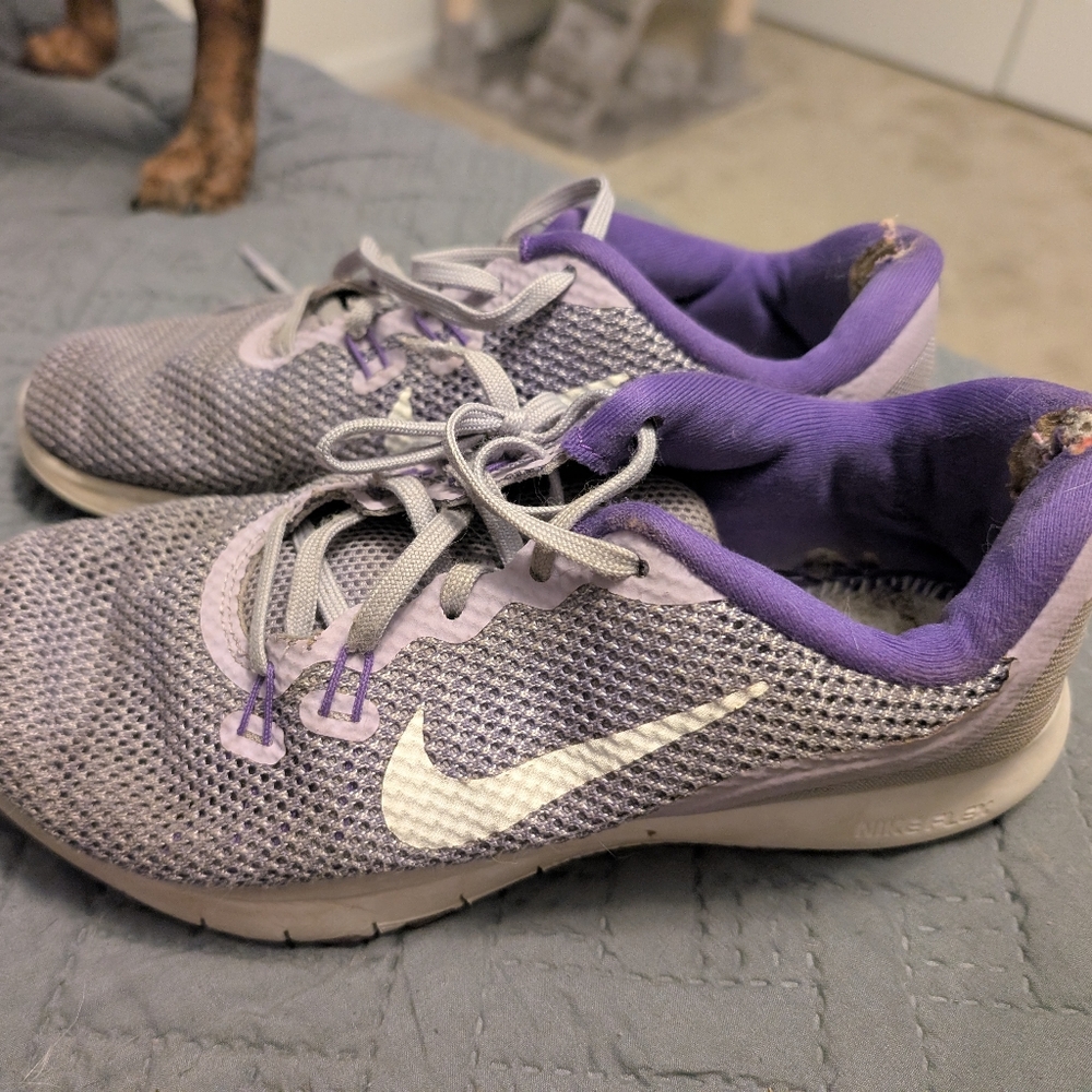 Nike Women's Purple and White Athletic Shoes
